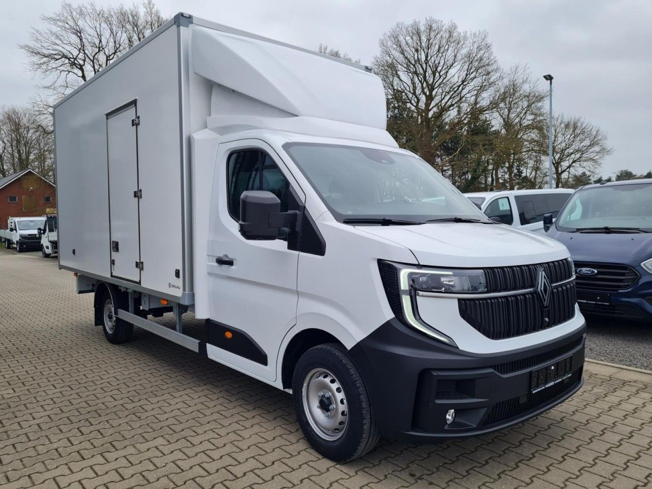 Renault New Master 35 Möbel Koffer KLIMA LUFTFEDER TEMPO - Dostavno vozilo sa zatvorenim sandukom: slika Renault New Master 35 Möbel Koffer KLIMA LUFTFEDER TEMPO - Dostavno vozilo sa zatvorenim sandukom Renault New Master 35 Möbel Koffer KLIMA LUFTFEDER TEMPO - Dostavno vozilo sa zatvorenim sandukom: slika Renault New Master 35 Möbel Koffer KLIMA LUFTFEDER TEMPO - Dostavno vozilo sa zatvorenim sandukom