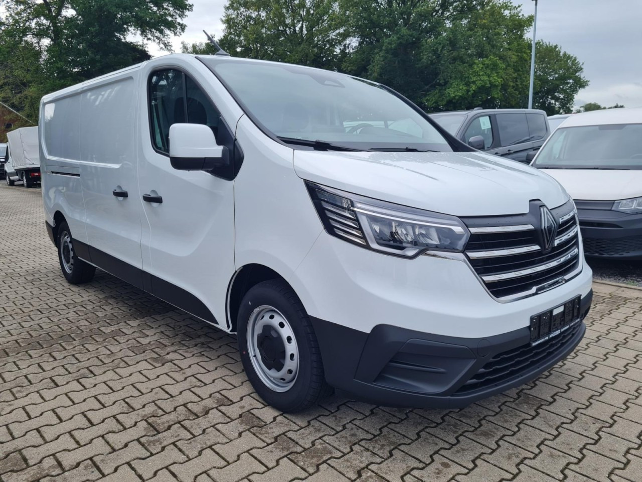 Renault Trafic Kühlkasten L2 KLIMA LED NAVI/APP PDC TEMPOMAT - Dostavno vozilo hladnjača: slika Renault Trafic Kühlkasten L2 KLIMA LED NAVI/APP PDC TEMPOMAT - Dostavno vozilo hladnjača Renault Trafic Kühlkasten L2 KLIMA LED NAVI/APP PDC TEMPOMAT - Dostavno vozilo hladnjača: slika Renault Trafic Kühlkasten L2 KLIMA LED NAVI/APP PDC TEMPOMAT - Dostavno vozilo hladnjača