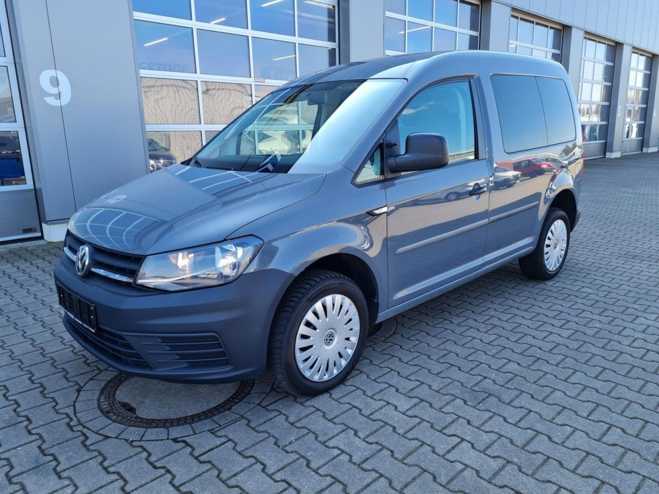 Volkswagen Caddy 4Motion TDi Kombi 5-Sitze REGALSYSTEM TEMP - Automobil: slika Volkswagen Caddy 4Motion TDi Kombi 5-Sitze REGALSYSTEM TEMP - Automobil Volkswagen Caddy 4Motion TDi Kombi 5-Sitze REGALSYSTEM TEMP - Automobil: slika Volkswagen Caddy 4Motion TDi Kombi 5-Sitze REGALSYSTEM TEMP - Automobil