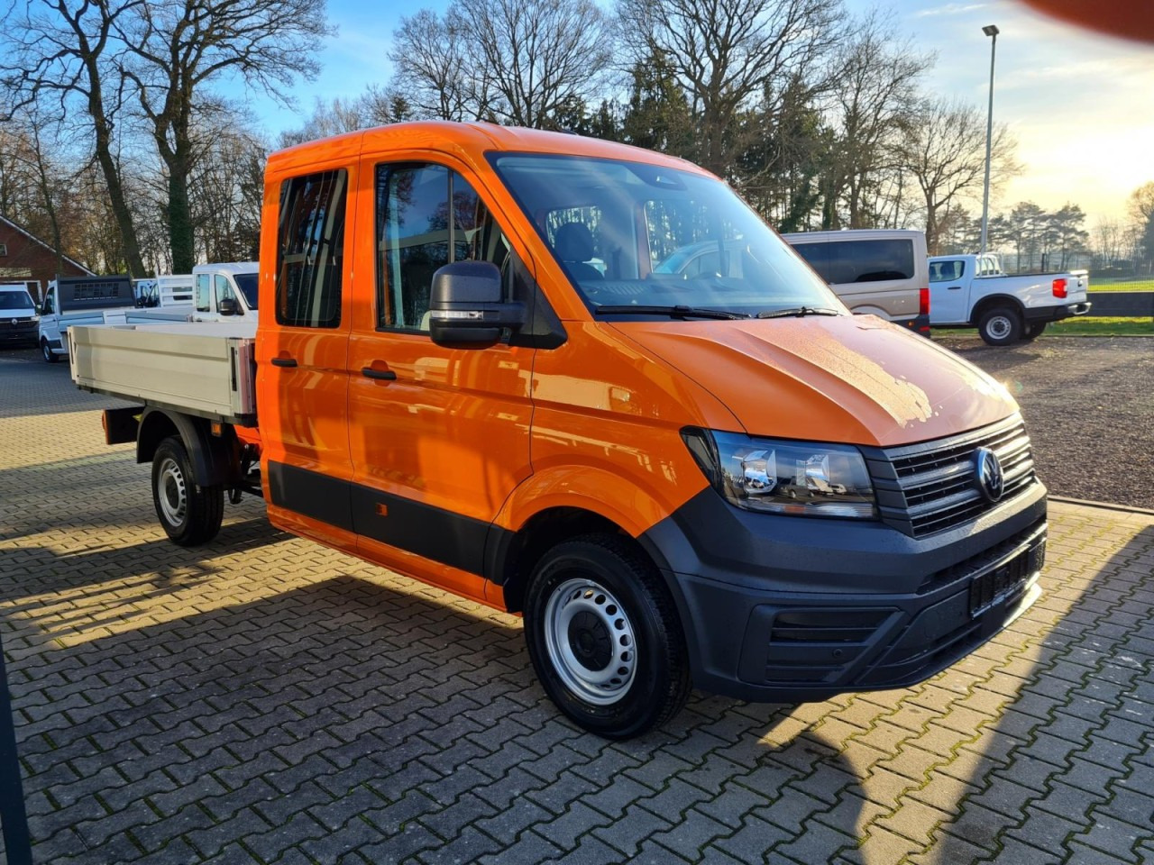 Volkswagen Crafter 35 Doka 7-Sitze MR AHK KLIMA PDC TEMPOMAT - Dostavno vozilo s ravnom platformom, Dostavno vozilo s dvostrukom kabinom: slika Volkswagen Crafter 35 Doka 7-Sitze MR AHK KLIMA PDC TEMPOMAT - Dostavno vozilo s ravnom platformom, Dostavno vozilo s dvostrukom kabinom Volkswagen Crafter 35 Doka 7-Sitze MR AHK KLIMA PDC TEMPOMAT - Dostavno vozilo s ravnom platformom, Dostavno vozilo s dvostrukom kabinom: slika Volkswagen Crafter 35 Doka 7-Sitze MR AHK KLIMA PDC TEMPOMAT - Dostavno vozilo s ravnom platformom, Dostavno vozilo s dvostrukom kabinom