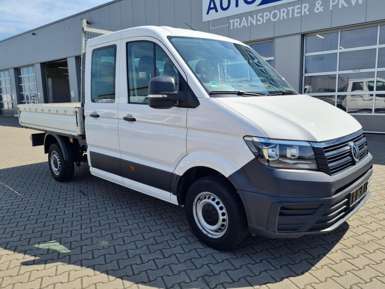 Volkswagen Crafter 35 Doka MR 7-Sitze AHK KLIMA KOMFORT - Dostavno vozilo s ravnom platformom: slika Volkswagen Crafter 35 Doka MR 7-Sitze AHK KLIMA KOMFORT - Dostavno vozilo s ravnom platformom Volkswagen Crafter 35 Doka MR 7-Sitze AHK KLIMA KOMFORT - Dostavno vozilo s ravnom platformom: slika Volkswagen Crafter 35 Doka MR 7-Sitze AHK KLIMA KOMFORT - Dostavno vozilo s ravnom platformom