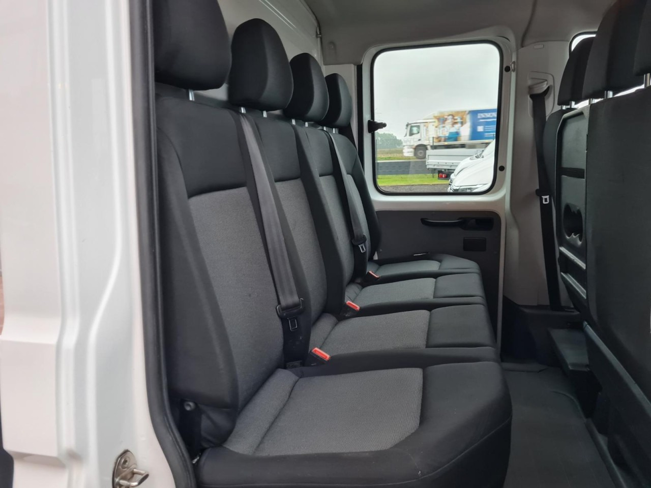 Volkswagen Crafter 35 Doka MR Pritsche AHK Klima 7 Sitzer - Dostavno vozilo s ravnom platformom, Dostavno vozilo s dvostrukom kabinom: slika Volkswagen Crafter 35 Doka MR Pritsche AHK Klima 7 Sitzer - Dostavno vozilo s ravnom platformom, Dostavno vozilo s dvostrukom kabinom Volkswagen Crafter 35 Doka MR Pritsche AHK Klima 7 Sitzer - Dostavno vozilo s ravnom platformom, Dostavno vozilo s dvostrukom kabinom: slika Volkswagen Crafter 35 Doka MR Pritsche AHK Klima 7 Sitzer - Dostavno vozilo s ravnom platformom, Dostavno vozilo s dvostrukom kabinom