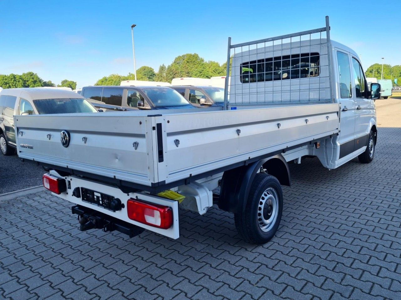 Volkswagen Crafter 35 Doka TDI lang AHK Klima - Dostavno vozilo s ravnom platformom, Dostavno vozilo s dvostrukom kabinom: slika Volkswagen Crafter 35 Doka TDI lang AHK Klima - Dostavno vozilo s ravnom platformom, Dostavno vozilo s dvostrukom kabinom Volkswagen Crafter 35 Doka TDI lang AHK Klima - Dostavno vozilo s ravnom platformom, Dostavno vozilo s dvostrukom kabinom: slika Volkswagen Crafter 35 Doka TDI lang AHK Klima - Dostavno vozilo s ravnom platformom, Dostavno vozilo s dvostrukom kabinom