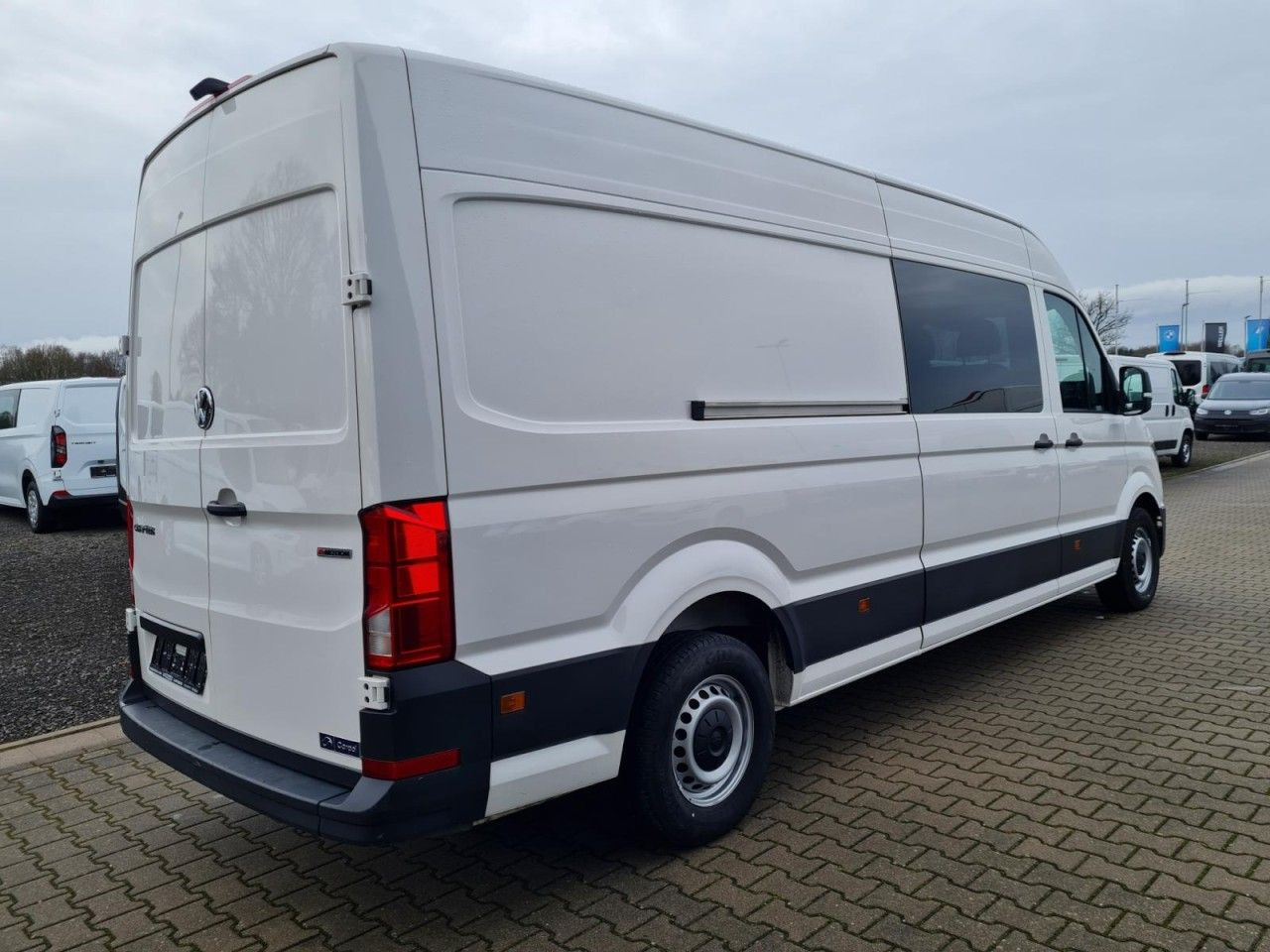 Volkswagen Crafter 35 Kasten 4MOTION L4H3 Plus Doka 7-Sitze - Furgon, Dostavno vozilo s dvostrukom kabinom: slika Volkswagen Crafter 35 Kasten 4MOTION L4H3 Plus Doka 7-Sitze - Furgon, Dostavno vozilo s dvostrukom kabinom Volkswagen Crafter 35 Kasten 4MOTION L4H3 Plus Doka 7-Sitze - Furgon, Dostavno vozilo s dvostrukom kabinom: slika Volkswagen Crafter 35 Kasten 4MOTION L4H3 Plus Doka 7-Sitze - Furgon, Dostavno vozilo s dvostrukom kabinom
