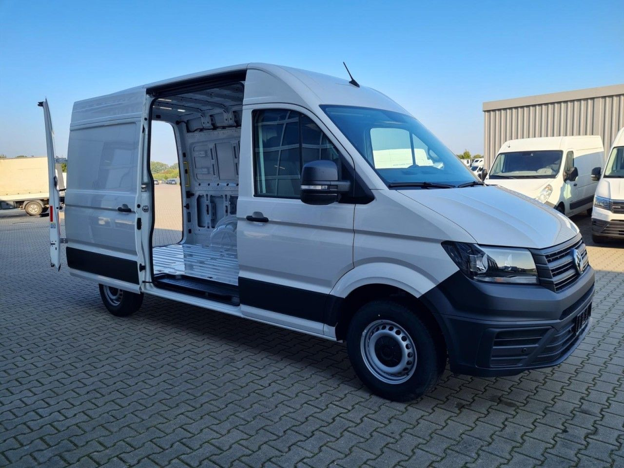 Volkswagen Crafter 35 Kasten MR L3H3 AG KLIMA KAMERA NAVI_A - Furgon: slika Volkswagen Crafter 35 Kasten MR L3H3 AG KLIMA KAMERA NAVI_A - Furgon Volkswagen Crafter 35 Kasten MR L3H3 AG KLIMA KAMERA NAVI_A - Furgon: slika Volkswagen Crafter 35 Kasten MR L3H3 AG KLIMA KAMERA NAVI_A - Furgon