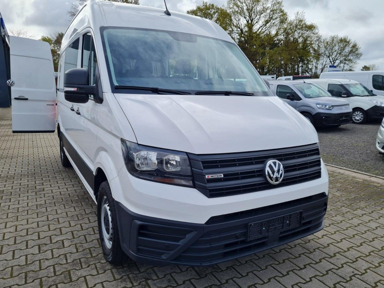Volkswagen Crafter 35 Kasten PLUS MIXTO DOKA 4motion L3H3 - Furgon, Dostavno vozilo s dvostrukom kabinom: slika Volkswagen Crafter 35 Kasten PLUS MIXTO DOKA 4motion L3H3 - Furgon, Dostavno vozilo s dvostrukom kabinom Volkswagen Crafter 35 Kasten PLUS MIXTO DOKA 4motion L3H3 - Furgon, Dostavno vozilo s dvostrukom kabinom: slika Volkswagen Crafter 35 Kasten PLUS MIXTO DOKA 4motion L3H3 - Furgon, Dostavno vozilo s dvostrukom kabinom