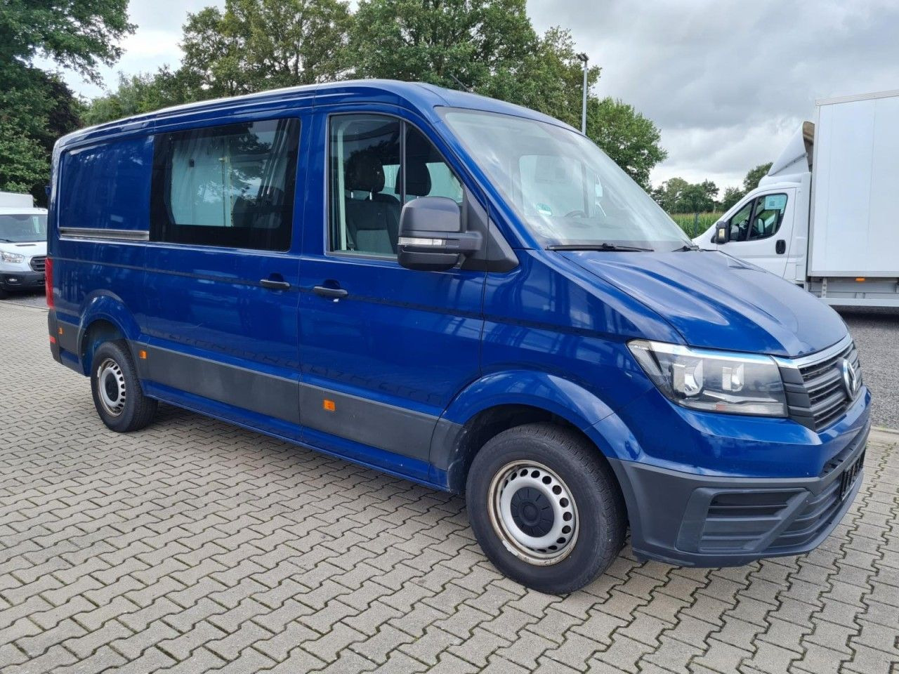 Volkswagen Crafter 35 Kasten Plus Doka mixto NAVI AHK 6 Sit - Furgon, Dostavno vozilo s dvostrukom kabinom: slika Volkswagen Crafter 35 Kasten Plus Doka mixto NAVI AHK 6 Sit - Furgon, Dostavno vozilo s dvostrukom kabinom Volkswagen Crafter 35 Kasten Plus Doka mixto NAVI AHK 6 Sit - Furgon, Dostavno vozilo s dvostrukom kabinom: slika Volkswagen Crafter 35 Kasten Plus Doka mixto NAVI AHK 6 Sit - Furgon, Dostavno vozilo s dvostrukom kabinom