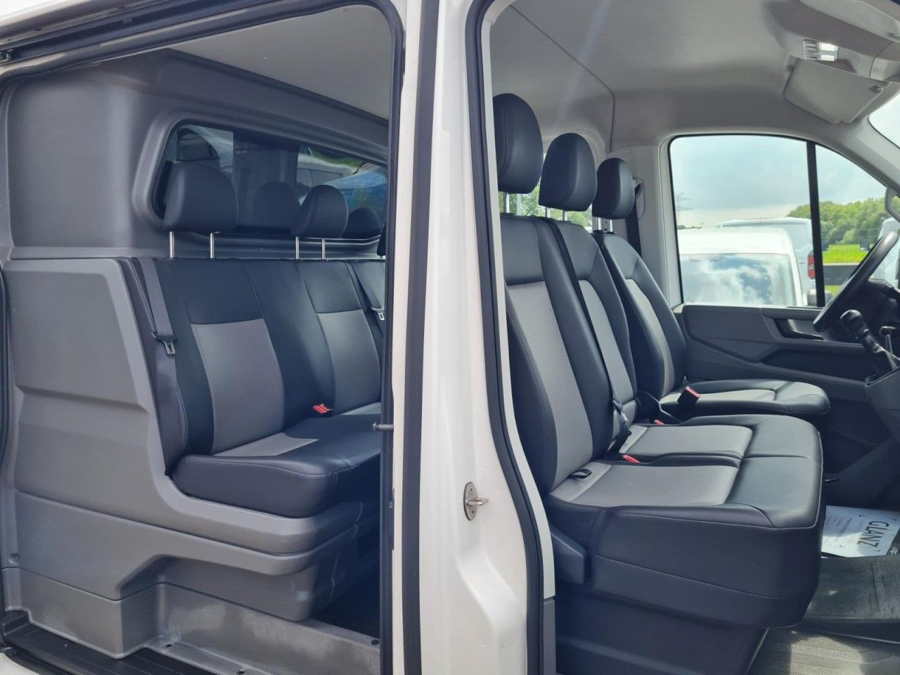 Volkswagen Crafter 35 Kasten Plus Doka mixto TDI L2H2 AHK - Furgon, Dostavno vozilo s dvostrukom kabinom: slika Volkswagen Crafter 35 Kasten Plus Doka mixto TDI L2H2 AHK - Furgon, Dostavno vozilo s dvostrukom kabinom Volkswagen Crafter 35 Kasten Plus Doka mixto TDI L2H2 AHK - Furgon, Dostavno vozilo s dvostrukom kabinom: slika Volkswagen Crafter 35 Kasten Plus Doka mixto TDI L2H2 AHK - Furgon, Dostavno vozilo s dvostrukom kabinom