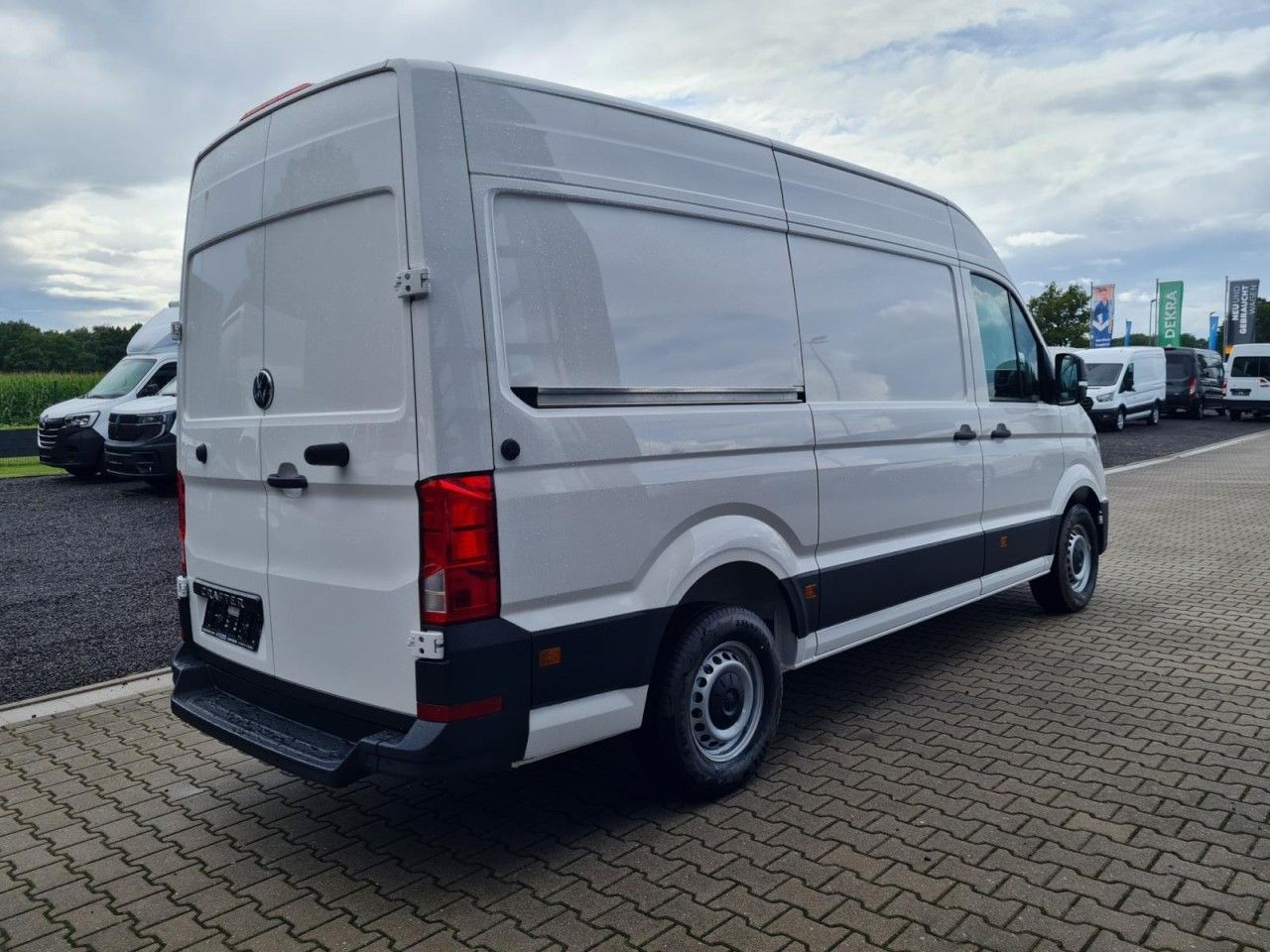 Volkswagen Crafter 35 Kasten TDI MR PDC KLIMA TEMPOMAT - Furgon: slika Volkswagen Crafter 35 Kasten TDI MR PDC KLIMA TEMPOMAT - Furgon Volkswagen Crafter 35 Kasten TDI MR PDC KLIMA TEMPOMAT - Furgon: slika Volkswagen Crafter 35 Kasten TDI MR PDC KLIMA TEMPOMAT - Furgon