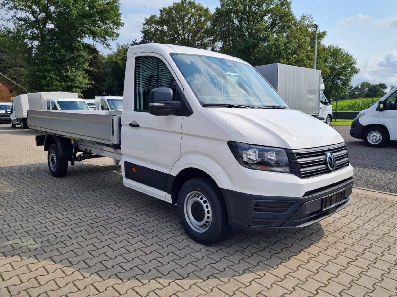 Volkswagen Crafter 35 Pritsche TDi L4 lang KLIMA TEMPOMAT - Dostavno vozilo s ravnom platformom: slika Volkswagen Crafter 35 Pritsche TDi L4 lang KLIMA TEMPOMAT - Dostavno vozilo s ravnom platformom Volkswagen Crafter 35 Pritsche TDi L4 lang KLIMA TEMPOMAT - Dostavno vozilo s ravnom platformom: slika Volkswagen Crafter 35 Pritsche TDi L4 lang KLIMA TEMPOMAT - Dostavno vozilo s ravnom platformom