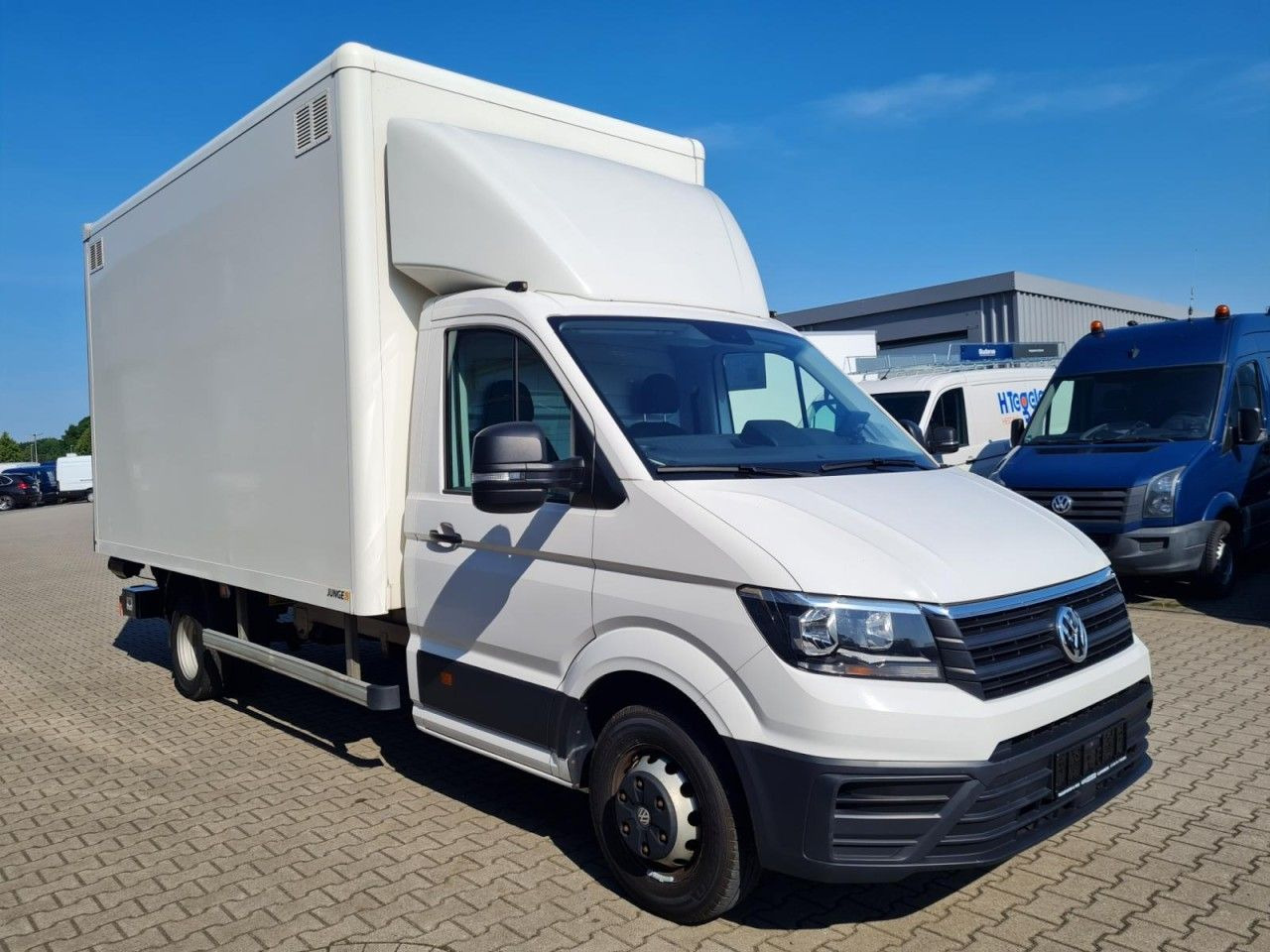 Volkswagen Crafter 50 Koffer hoch 2.0 TDI LBW KLIMA KAMERA - Dostavno vozilo sa zatvorenim sandukom: slika Volkswagen Crafter 50 Koffer hoch 2.0 TDI LBW KLIMA KAMERA - Dostavno vozilo sa zatvorenim sandukom Volkswagen Crafter 50 Koffer hoch 2.0 TDI LBW KLIMA KAMERA - Dostavno vozilo sa zatvorenim sandukom: slika Volkswagen Crafter 50 Koffer hoch 2.0 TDI LBW KLIMA KAMERA - Dostavno vozilo sa zatvorenim sandukom