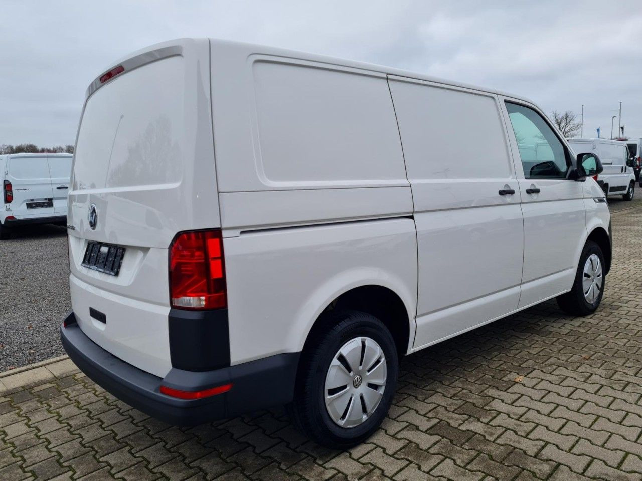 Volkswagen T6.1 Kasten L1 KR Heckklappe KAMERA KLIMA ALLWET - Mali kombi: slika Volkswagen T6.1 Kasten L1 KR Heckklappe KAMERA KLIMA ALLWET - Mali kombi Volkswagen T6.1 Kasten L1 KR Heckklappe KAMERA KLIMA ALLWET - Mali kombi: slika Volkswagen T6.1 Kasten L1 KR Heckklappe KAMERA KLIMA ALLWET - Mali kombi