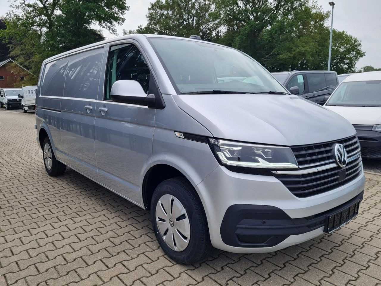 Volkswagen T6.1 Kasten TDI lang DSG LED KAMERA TEMPOMAT - Mali kombi: slika Volkswagen T6.1 Kasten TDI lang DSG LED KAMERA TEMPOMAT - Mali kombi Volkswagen T6.1 Kasten TDI lang DSG LED KAMERA TEMPOMAT - Mali kombi: slika Volkswagen T6.1 Kasten TDI lang DSG LED KAMERA TEMPOMAT - Mali kombi
