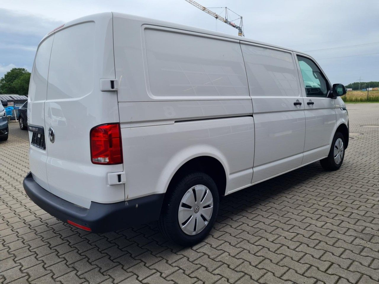 Volkswagen T6.1 Kasten lang DSG KLIMA KOMFORT ACC TEMPO PDC - Mali kombi: slika Volkswagen T6.1 Kasten lang DSG KLIMA KOMFORT ACC TEMPO PDC - Mali kombi Volkswagen T6.1 Kasten lang DSG KLIMA KOMFORT ACC TEMPO PDC - Mali kombi: slika Volkswagen T6.1 Kasten lang DSG KLIMA KOMFORT ACC TEMPO PDC - Mali kombi