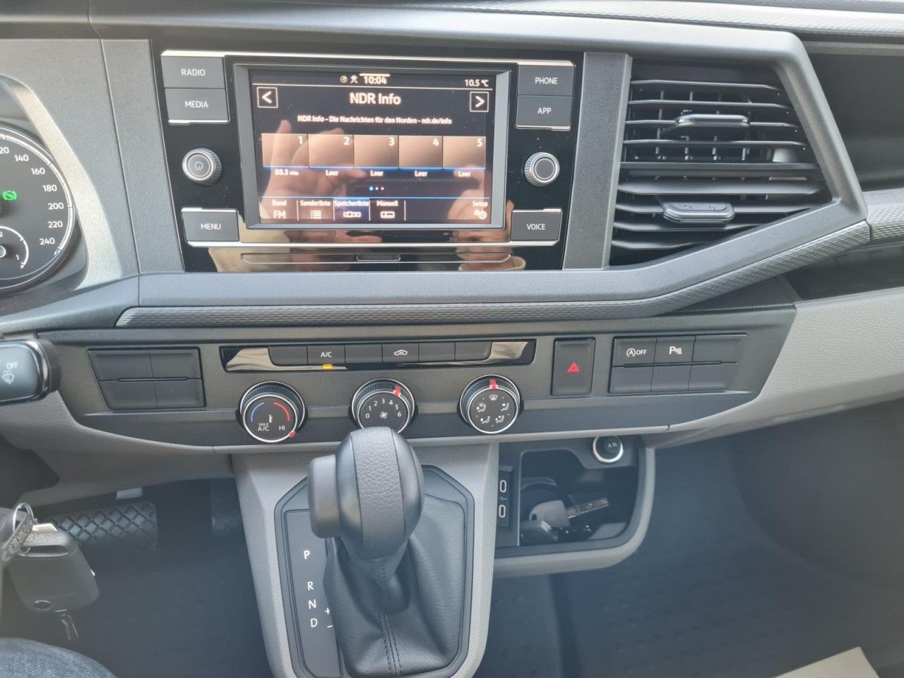 Mali kombi Volkswagen T6.1 Kasten lang DSG KLIMA KOMFORT ACC TEMPO PDC: slika Mali kombi Volkswagen T6.1 Kasten lang DSG KLIMA KOMFORT ACC TEMPO PDC
