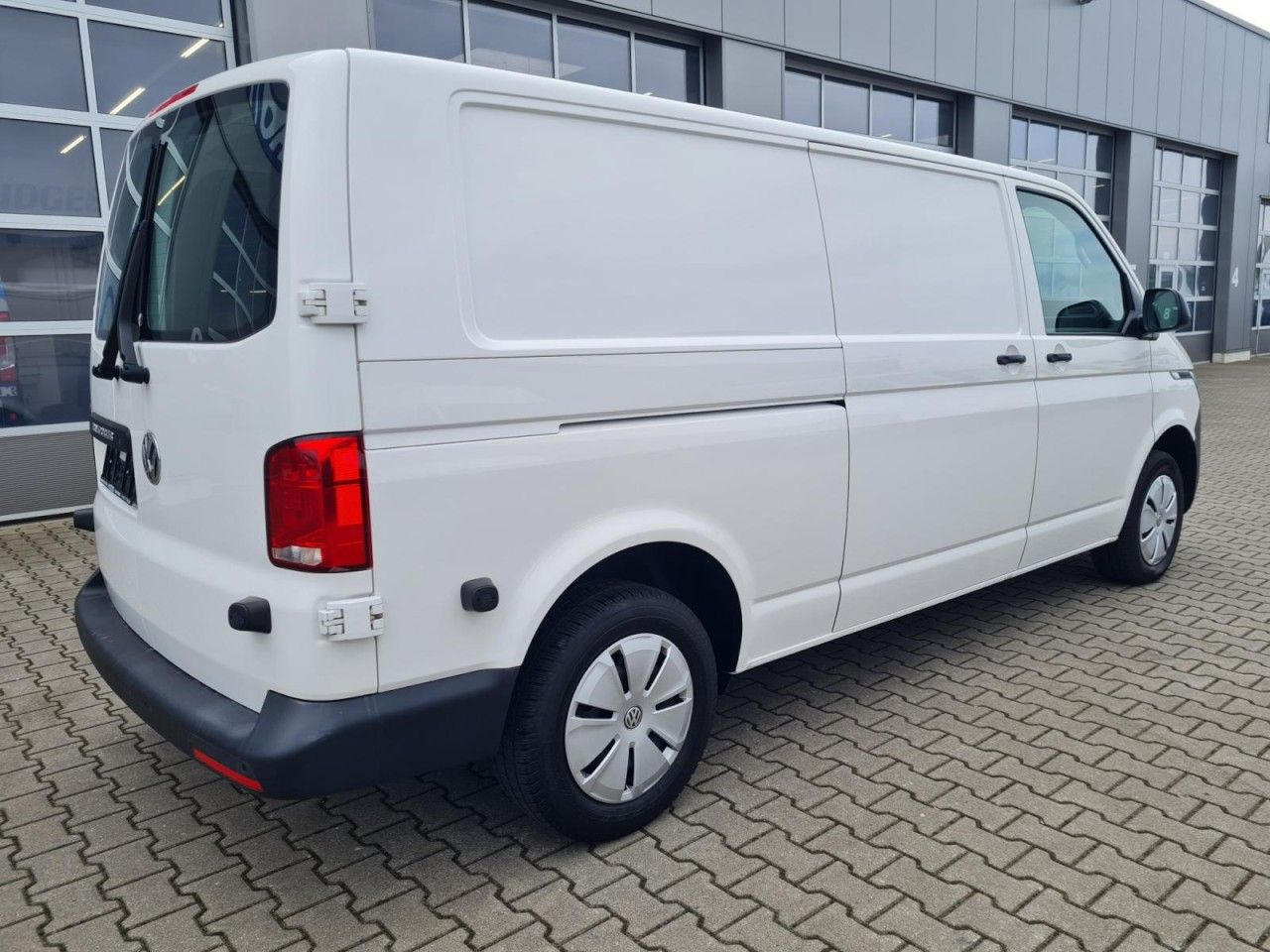Volkswagen T6.1 Kasten lang Flügeltüren KLIMA KOMFORT PDC - Mali kombi: slika Volkswagen T6.1 Kasten lang Flügeltüren KLIMA KOMFORT PDC - Mali kombi Volkswagen T6.1 Kasten lang Flügeltüren KLIMA KOMFORT PDC - Mali kombi: slika Volkswagen T6.1 Kasten lang Flügeltüren KLIMA KOMFORT PDC - Mali kombi