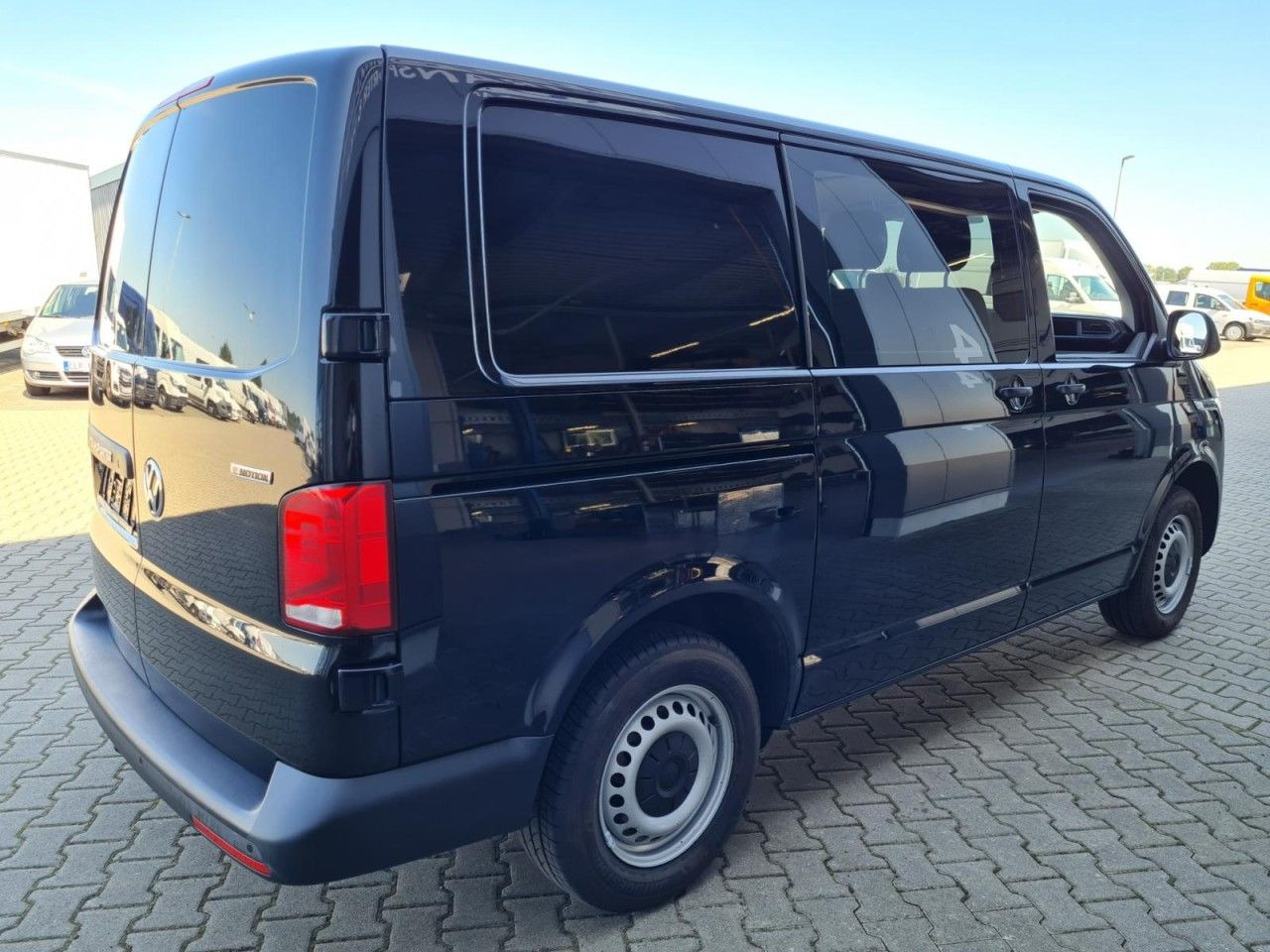 Volkswagen T6.1 Kombi TDI 4Motion 6 Sitzer AHK 2 Schiebetür - Putnički kombi: slika Volkswagen T6.1 Kombi TDI 4Motion 6 Sitzer AHK 2 Schiebetür - Putnički kombi Volkswagen T6.1 Kombi TDI 4Motion 6 Sitzer AHK 2 Schiebetür - Putnički kombi: slika Volkswagen T6.1 Kombi TDI 4Motion 6 Sitzer AHK 2 Schiebetür - Putnički kombi