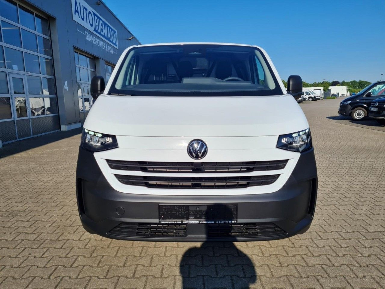 Volkswagen T7 Kasten Tdi KR Heckklappe PDC KLIMA TEMPOMAT - Mali kombi: slika Volkswagen T7 Kasten Tdi KR Heckklappe PDC KLIMA TEMPOMAT - Mali kombi Volkswagen T7 Kasten Tdi KR Heckklappe PDC KLIMA TEMPOMAT - Mali kombi: slika Volkswagen T7 Kasten Tdi KR Heckklappe PDC KLIMA TEMPOMAT - Mali kombi