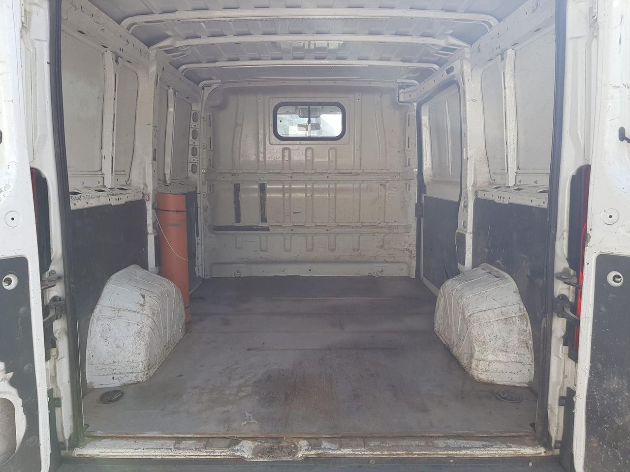 Fiat Ducato Kastenwagen 120 MULTIJET Radio+AHK 88... - Mali kombi: slika Fiat Ducato Kastenwagen 120 MULTIJET Radio+AHK 88... - Mali kombi Fiat Ducato Kastenwagen 120 MULTIJET Radio+AHK 88... - Mali kombi: slika Fiat Ducato Kastenwagen 120 MULTIJET Radio+AHK 88... - Mali kombi