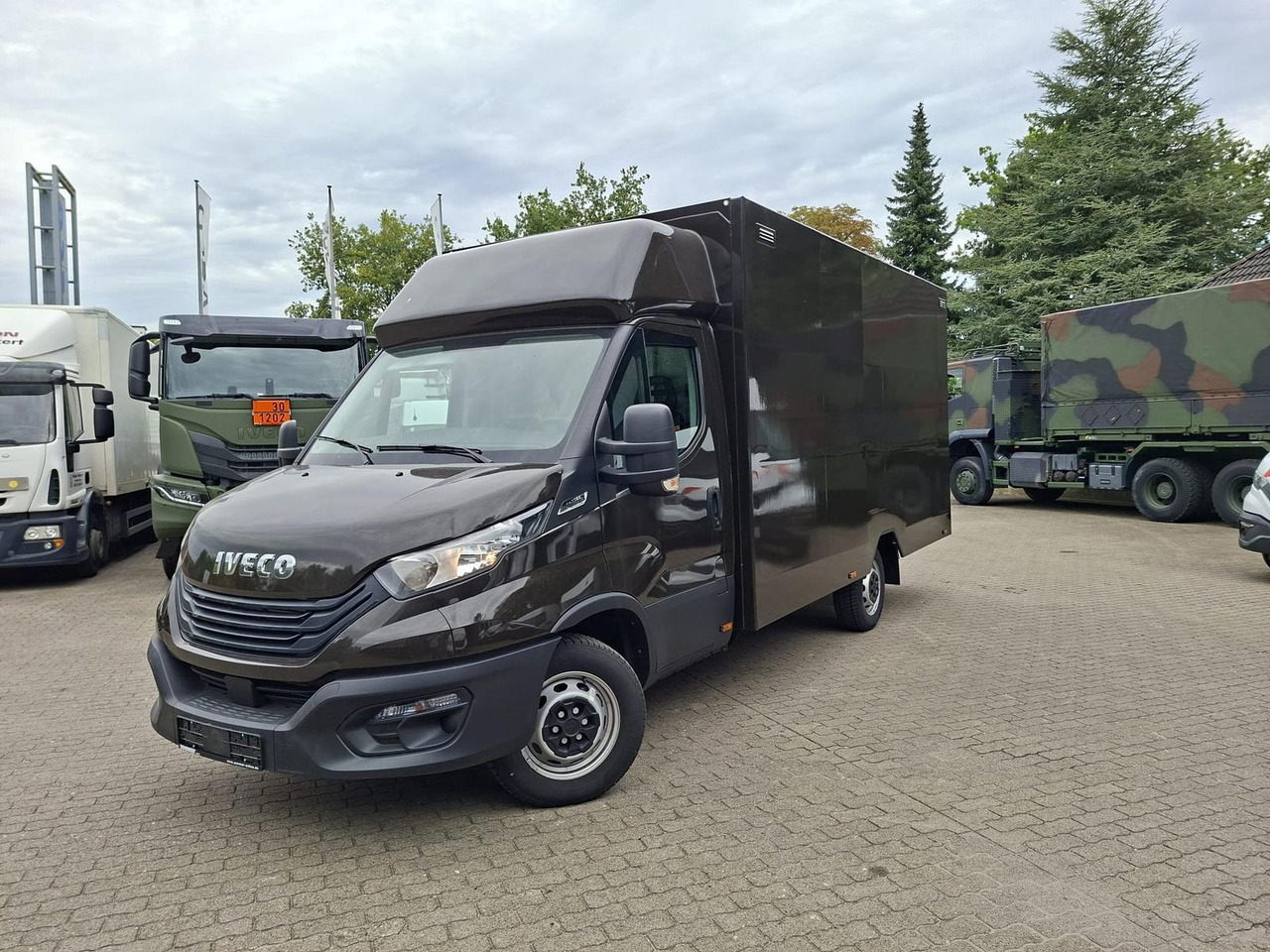 Iveco Daily 35S16A8 Integralkoffer, Kamera, Automat... - Dostavno vozilo sa zatvorenim sandukom: slika Iveco Daily 35S16A8 Integralkoffer, Kamera, Automat... - Dostavno vozilo sa zatvorenim sandukom Iveco Daily 35S16A8 Integralkoffer, Kamera, Automat... - Dostavno vozilo sa zatvorenim sandukom: slika Iveco Daily 35S16A8 Integralkoffer, Kamera, Automat... - Dostavno vozilo sa zatvorenim sandukom