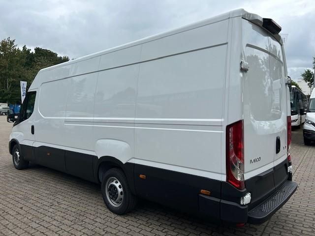 Iveco Daily 35S16A8V 4100 Automatik - Furgon: slika Iveco Daily 35S16A8V 4100 Automatik - Furgon Iveco Daily 35S16A8V 4100 Automatik - Furgon: slika Iveco Daily 35S16A8V 4100 Automatik - Furgon