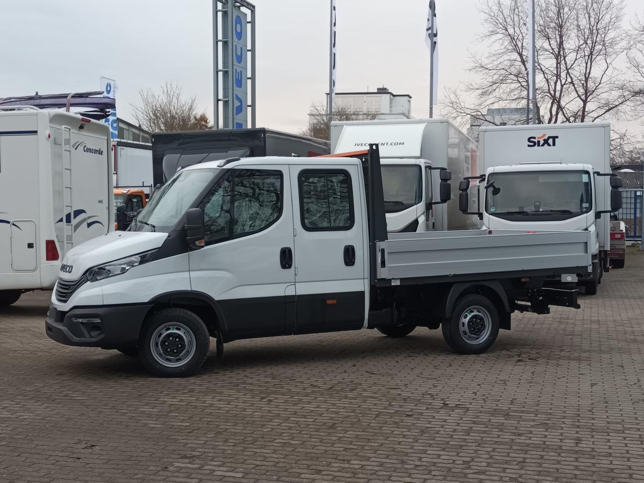 Iveco Daily 35S16H3.0A8YD *2,8m Pritsche* *KLIMA*AH... - Dostavno vozilo s ravnom platformom: slika Iveco Daily 35S16H3.0A8YD *2,8m Pritsche* *KLIMA*AH... - Dostavno vozilo s ravnom platformom Iveco Daily 35S16H3.0A8YD *2,8m Pritsche* *KLIMA*AH... - Dostavno vozilo s ravnom platformom: slika Iveco Daily 35S16H3.0A8YD *2,8m Pritsche* *KLIMA*AH... - Dostavno vozilo s ravnom platformom