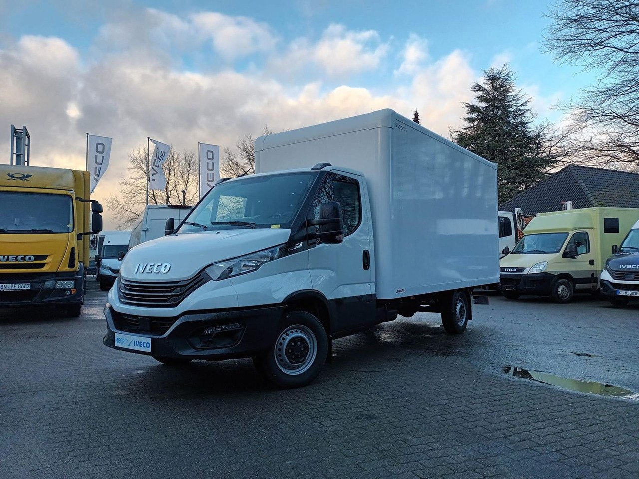 Iveco Daily 35S16HA8 Koffer LBW - ab 0% Finanzieren - Dostavno vozilo sa zatvorenim sandukom: slika Iveco Daily 35S16HA8 Koffer LBW - ab 0% Finanzieren - Dostavno vozilo sa zatvorenim sandukom Iveco Daily 35S16HA8 Koffer LBW - ab 0% Finanzieren - Dostavno vozilo sa zatvorenim sandukom: slika Iveco Daily 35S16HA8 Koffer LBW - ab 0% Finanzieren - Dostavno vozilo sa zatvorenim sandukom