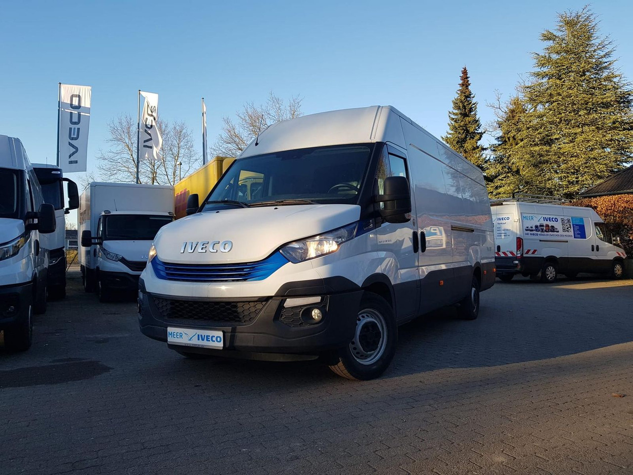 Iveco Daily 35S16SA8 V/P Klima, AHK, Rückfahrkamera... - Furgon: slika Iveco Daily 35S16SA8 V/P Klima, AHK, Rückfahrkamera... - Furgon Iveco Daily 35S16SA8 V/P Klima, AHK, Rückfahrkamera... - Furgon: slika Iveco Daily 35S16SA8 V/P Klima, AHK, Rückfahrkamera... - Furgon
