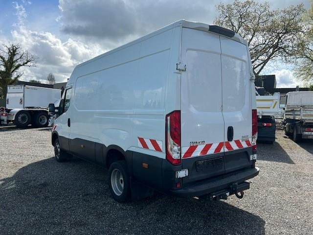 Iveco Daily 50C18HA8V 3520L Automatik,AHK (179 PS),... - Furgon: slika Iveco Daily 50C18HA8V 3520L Automatik,AHK (179 PS),... - Furgon Iveco Daily 50C18HA8V 3520L Automatik,AHK (179 PS),... - Furgon: slika Iveco Daily 50C18HA8V 3520L Automatik,AHK (179 PS),... - Furgon