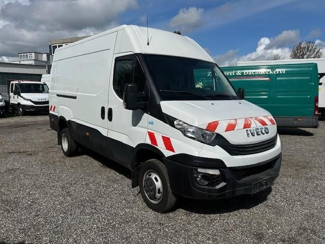 Iveco Daily 50C18HA8V 3520L Automatik,AHK (179 PS),... - Furgon: slika Iveco Daily 50C18HA8V 3520L Automatik,AHK (179 PS),... - Furgon Iveco Daily 50C18HA8V 3520L Automatik,AHK (179 PS),... - Furgon: slika Iveco Daily 50C18HA8V 3520L Automatik,AHK (179 PS),... - Furgon
