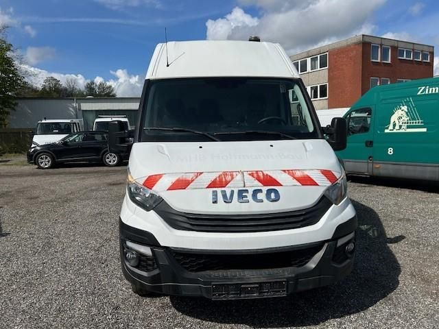 Iveco Daily 50C18HA8V 3520L Automatik,AHK (179 PS),... - Furgon: slika Iveco Daily 50C18HA8V 3520L Automatik,AHK (179 PS),... - Furgon Iveco Daily 50C18HA8V 3520L Automatik,AHK (179 PS),... - Furgon: slika Iveco Daily 50C18HA8V 3520L Automatik,AHK (179 PS),... - Furgon