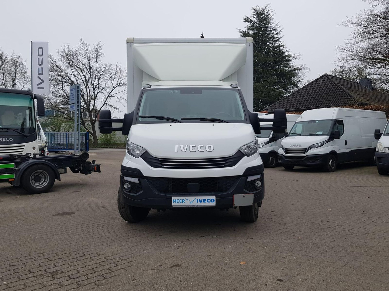 Iveco Daily 70C18HA8/P Koffer, Luftfederung, Kamera - Dostavno vozilo sa zatvorenim sandukom: slika Iveco Daily 70C18HA8/P Koffer, Luftfederung, Kamera - Dostavno vozilo sa zatvorenim sandukom Iveco Daily 70C18HA8/P Koffer, Luftfederung, Kamera - Dostavno vozilo sa zatvorenim sandukom: slika Iveco Daily 70C18HA8/P Koffer, Luftfederung, Kamera - Dostavno vozilo sa zatvorenim sandukom