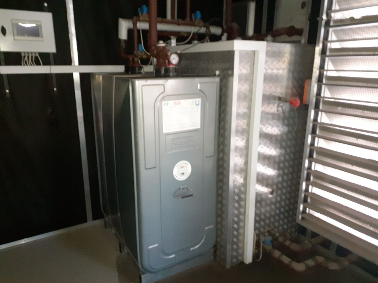 Cummins Cummins Generator Set Stamford 1300 KW 1600 KVA New Factory, Diesel Generator, 2014 Model, 2245 HP, 9000 kg, Low Hours, For Sale in Poland - Generatorski set: slika Cummins Cummins Generator Set Stamford 1300 KW 1600 KVA New Factory, Diesel Generator, 2014 Model, 2245 HP, 9000 kg, Low Hours, For Sale in Poland - Generatorski set Cummins Cummins Generator Set Stamford 1300 KW 1600 KVA New Factory, Diesel Generator, 2014 Model, 2245 HP, 9000 kg, Low Hours, For Sale in Poland - Generatorski set: slika Cummins Cummins Generator Set Stamford 1300 KW 1600 KVA New Factory, Diesel Generator, 2014 Model, 2245 HP, 9000 kg, Low Hours, For Sale in Poland - Generatorski set