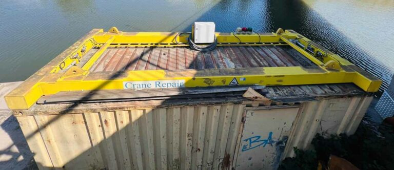 Crane Repair – Spreader for 20ft Container - Lučka oprema: slika Crane Repair – Spreader for 20ft Container - Lučka oprema Crane Repair – Spreader for 20ft Container - Lučka oprema: slika Crane Repair – Spreader for 20ft Container - Lučka oprema