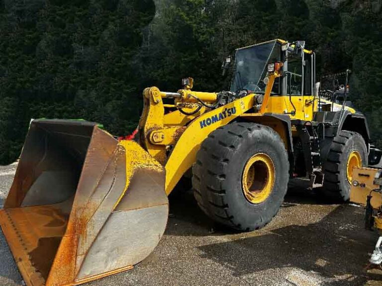 Komatsu WA470LC-6 – wheel loader / Radlader - Utovarivač: slika Komatsu WA470LC-6 – wheel loader / Radlader - Utovarivač Komatsu WA470LC-6 – wheel loader / Radlader - Utovarivač: slika Komatsu WA470LC-6 – wheel loader / Radlader - Utovarivač