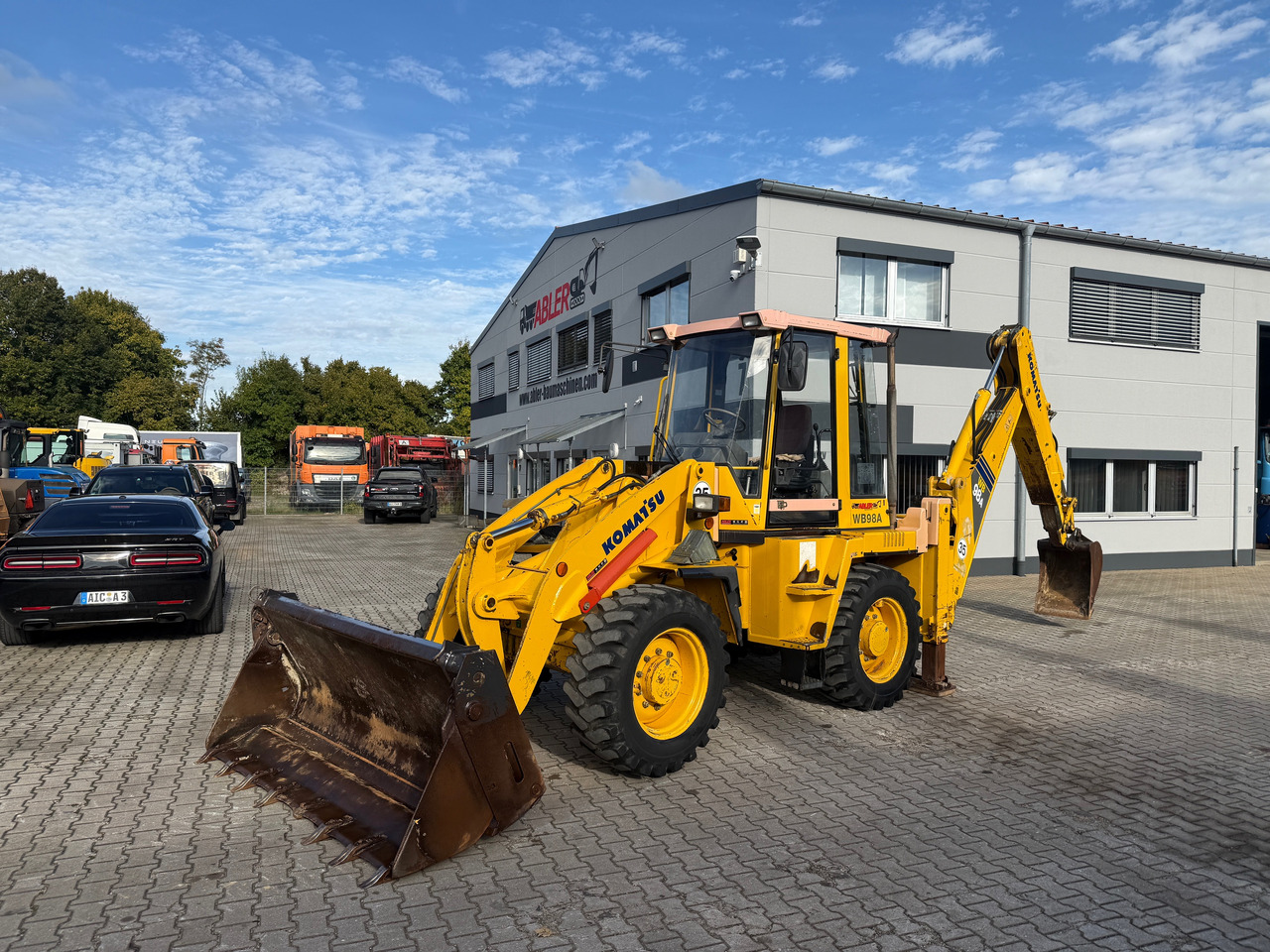 Komatsu WB98A-2 Baggerlader SW - Rovokopač-utovarivač: slika Komatsu WB98A-2 Baggerlader SW - Rovokopač-utovarivač Komatsu WB98A-2 Baggerlader SW - Rovokopač-utovarivač: slika Komatsu WB98A-2 Baggerlader SW - Rovokopač-utovarivač