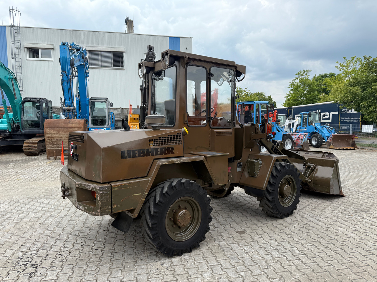 Liebherr L508 / FUG93 Radlader - Utovarivač na kotačima: slika Liebherr L508 / FUG93 Radlader - Utovarivač na kotačima Liebherr L508 / FUG93 Radlader - Utovarivač na kotačima: slika Liebherr L508 / FUG93 Radlader - Utovarivač na kotačima