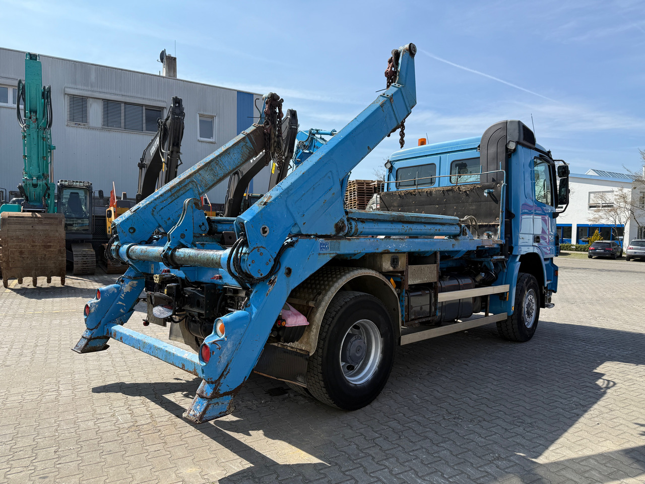 Mercedes-Benz 1841 Actros MP2 Absetzkipper 4x4 Allrad Klima - Utovarivač s proklizavajućim upravljanjem: slika Mercedes-Benz 1841 Actros MP2 Absetzkipper 4x4 Allrad Klima - Utovarivač s proklizavajućim upravljanjem Mercedes-Benz 1841 Actros MP2 Absetzkipper 4x4 Allrad Klima - Utovarivač s proklizavajućim upravljanjem: slika Mercedes-Benz 1841 Actros MP2 Absetzkipper 4x4 Allrad Klima - Utovarivač s proklizavajućim upravljanjem