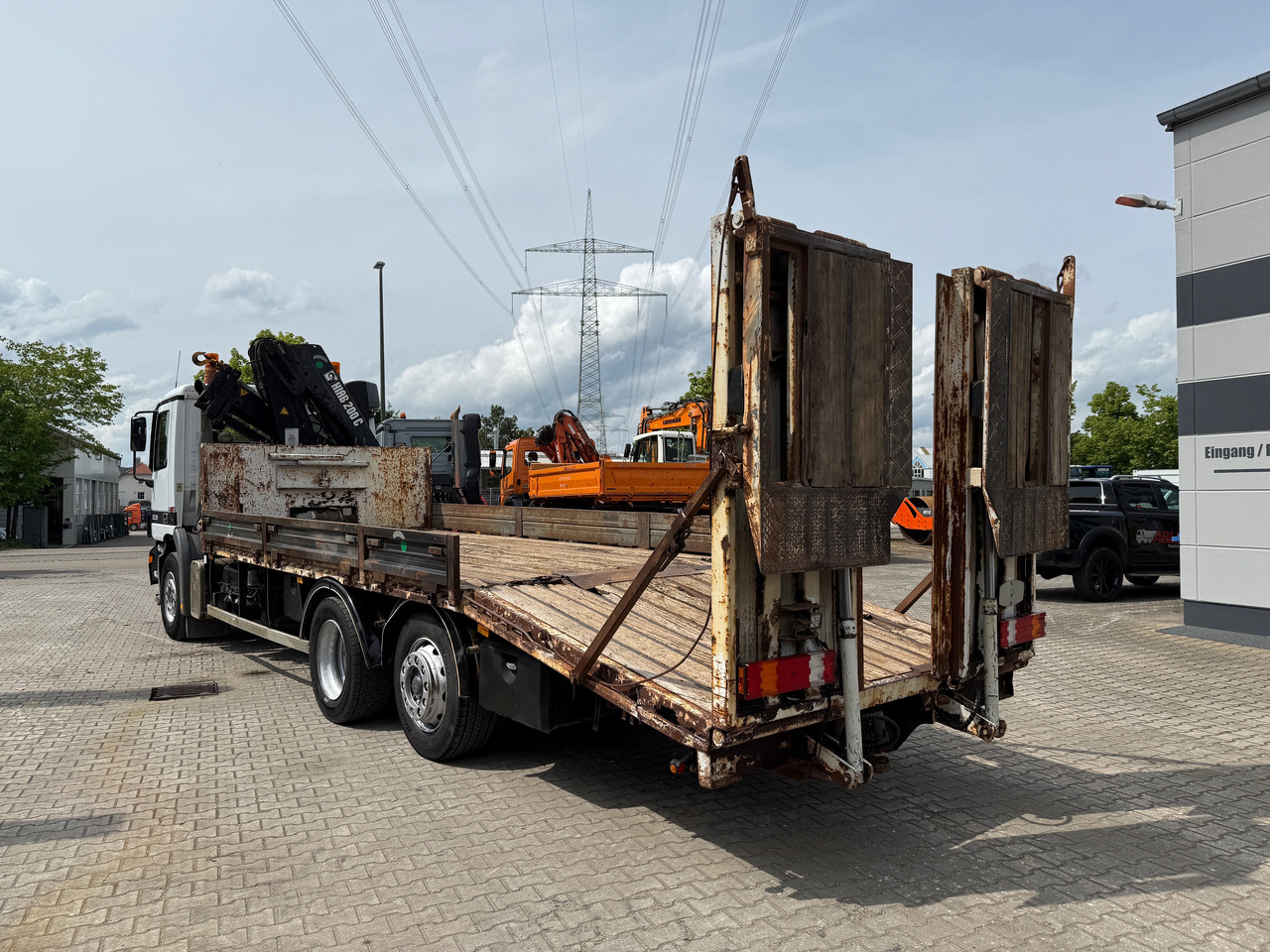 Mercedes-Benz 2535 Actros MP1 Baumaschinentransporter mit Kran und Rampen - Autotransporter, Kamion s kranom: slika Mercedes-Benz 2535 Actros MP1 Baumaschinentransporter mit Kran und Rampen - Autotransporter, Kamion s kranom Mercedes-Benz 2535 Actros MP1 Baumaschinentransporter mit Kran und Rampen - Autotransporter, Kamion s kranom: slika Mercedes-Benz 2535 Actros MP1 Baumaschinentransporter mit Kran und Rampen - Autotransporter, Kamion s kranom