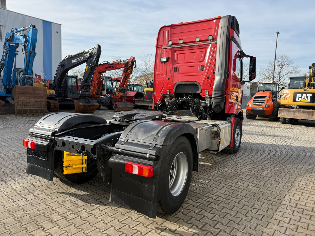 Mercedes-Benz 1845 Actros SZM Klima Retarder Nebenantrieb - Tegljač: slika Mercedes-Benz 1845 Actros SZM Klima Retarder Nebenantrieb - Tegljač Mercedes-Benz 1845 Actros SZM Klima Retarder Nebenantrieb - Tegljač: slika Mercedes-Benz 1845 Actros SZM Klima Retarder Nebenantrieb - Tegljač