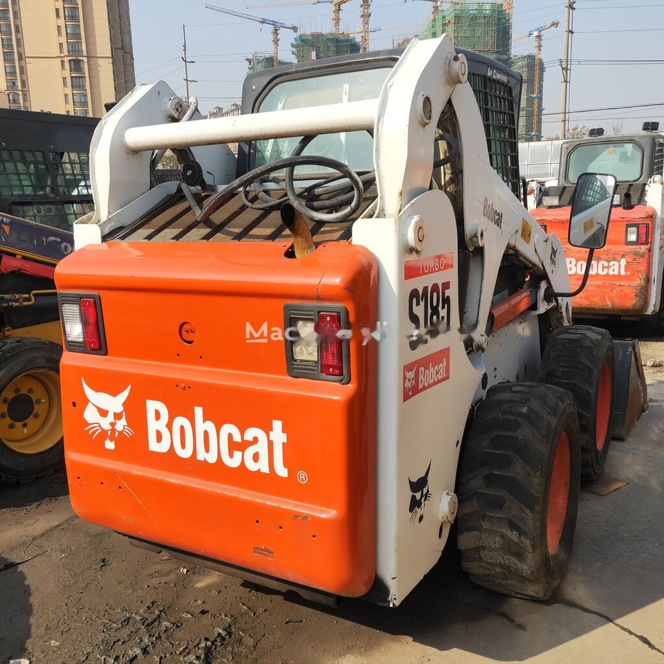 Bobcat S185 - Mini utovarivač: slika Bobcat S185 - Mini utovarivač Bobcat S185 - Mini utovarivač: slika Bobcat S185 - Mini utovarivač