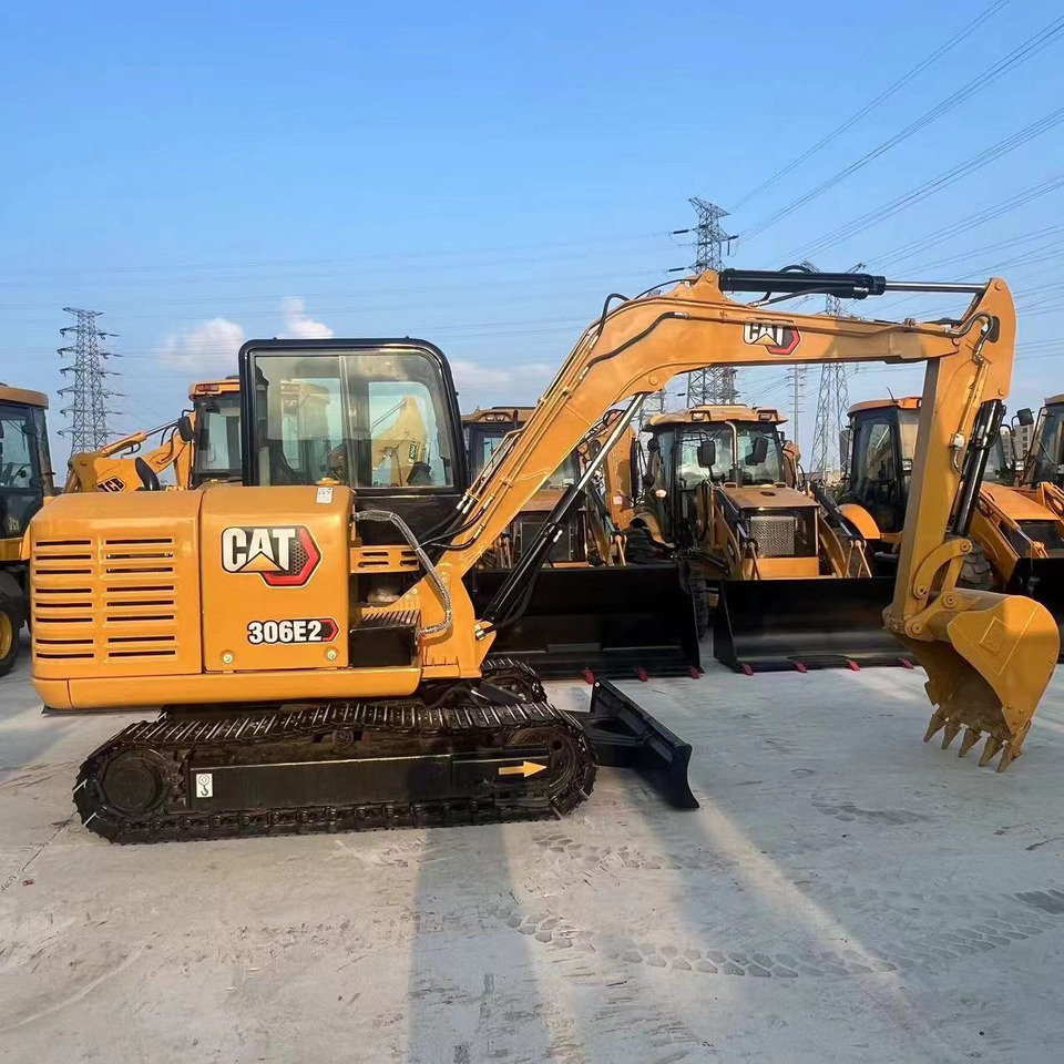 CATERPILLAR 306E2 - Mini bager: slika CATERPILLAR 306E2 - Mini bager CATERPILLAR 306E2 - Mini bager: slika CATERPILLAR 306E2 - Mini bager