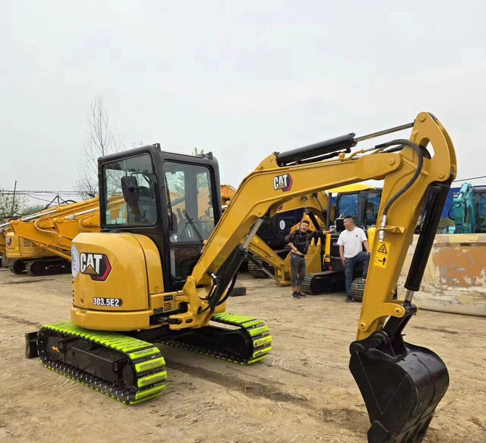 Caterpillar 305.5E2 with Rubber Track - Mini bager: slika Caterpillar 305.5E2 with Rubber Track - Mini bager Caterpillar 305.5E2 with Rubber Track - Mini bager: slika Caterpillar 305.5E2 with Rubber Track - Mini bager