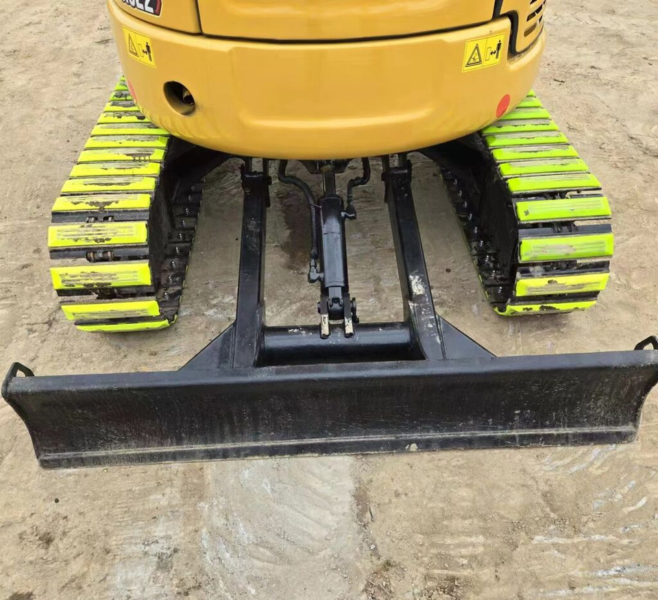 Caterpillar 305.5E2 with Rubber Track - Mini bager: slika Caterpillar 305.5E2 with Rubber Track - Mini bager Caterpillar 305.5E2 with Rubber Track - Mini bager: slika Caterpillar 305.5E2 with Rubber Track - Mini bager