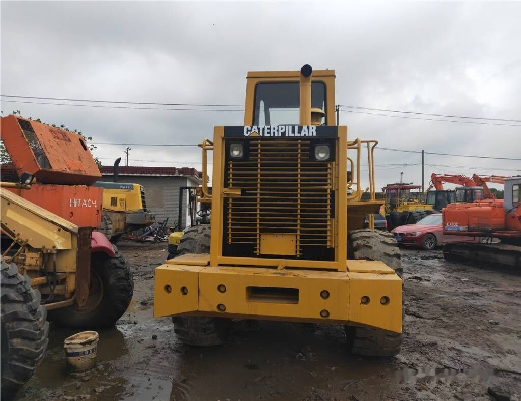 Caterpillar 936E - Utovarivač na kotačima: slika Caterpillar 936E - Utovarivač na kotačima Caterpillar 936E - Utovarivač na kotačima: slika Caterpillar 936E - Utovarivač na kotačima
