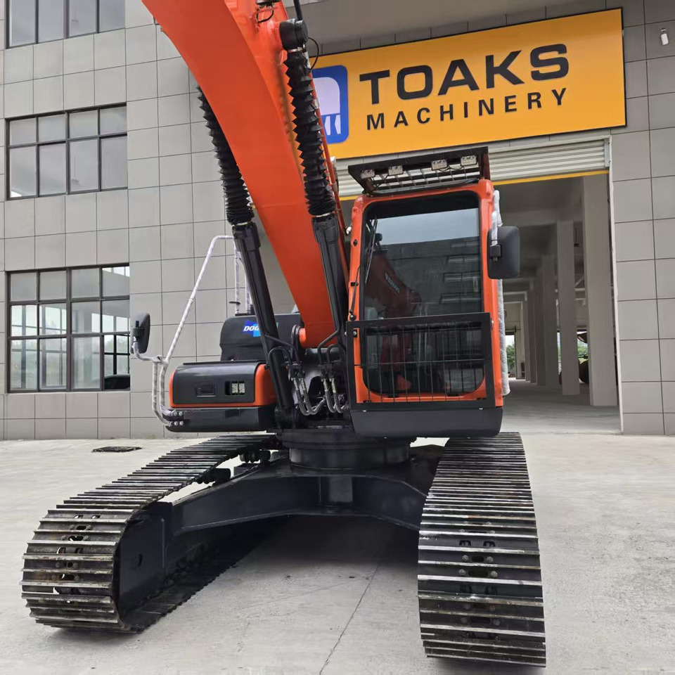 Doosan DX225 - Bager: slika Doosan DX225 - Bager Doosan DX225 - Bager: slika Doosan DX225 - Bager
