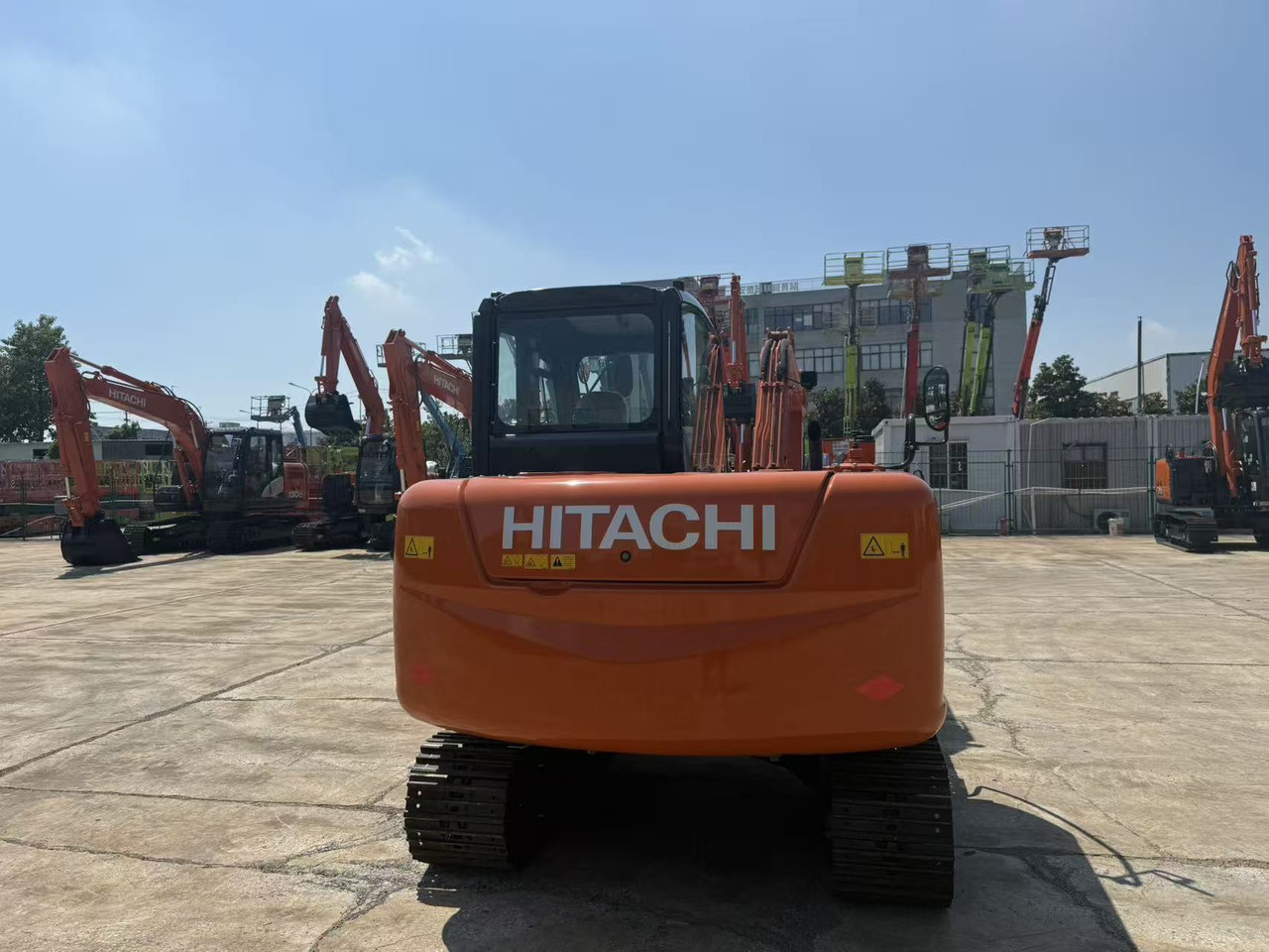 HITACHI ZX60 ZX70 new - Mini bager: slika HITACHI ZX60 ZX70 new - Mini bager HITACHI ZX60 ZX70 new - Mini bager: slika HITACHI ZX60 ZX70 new - Mini bager