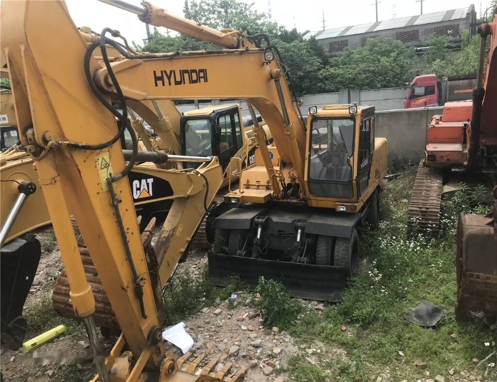 Hyundai 200-5 - Bager na kotačima: slika Hyundai 200-5 - Bager na kotačima Hyundai 200-5 - Bager na kotačima: slika Hyundai 200-5 - Bager na kotačima