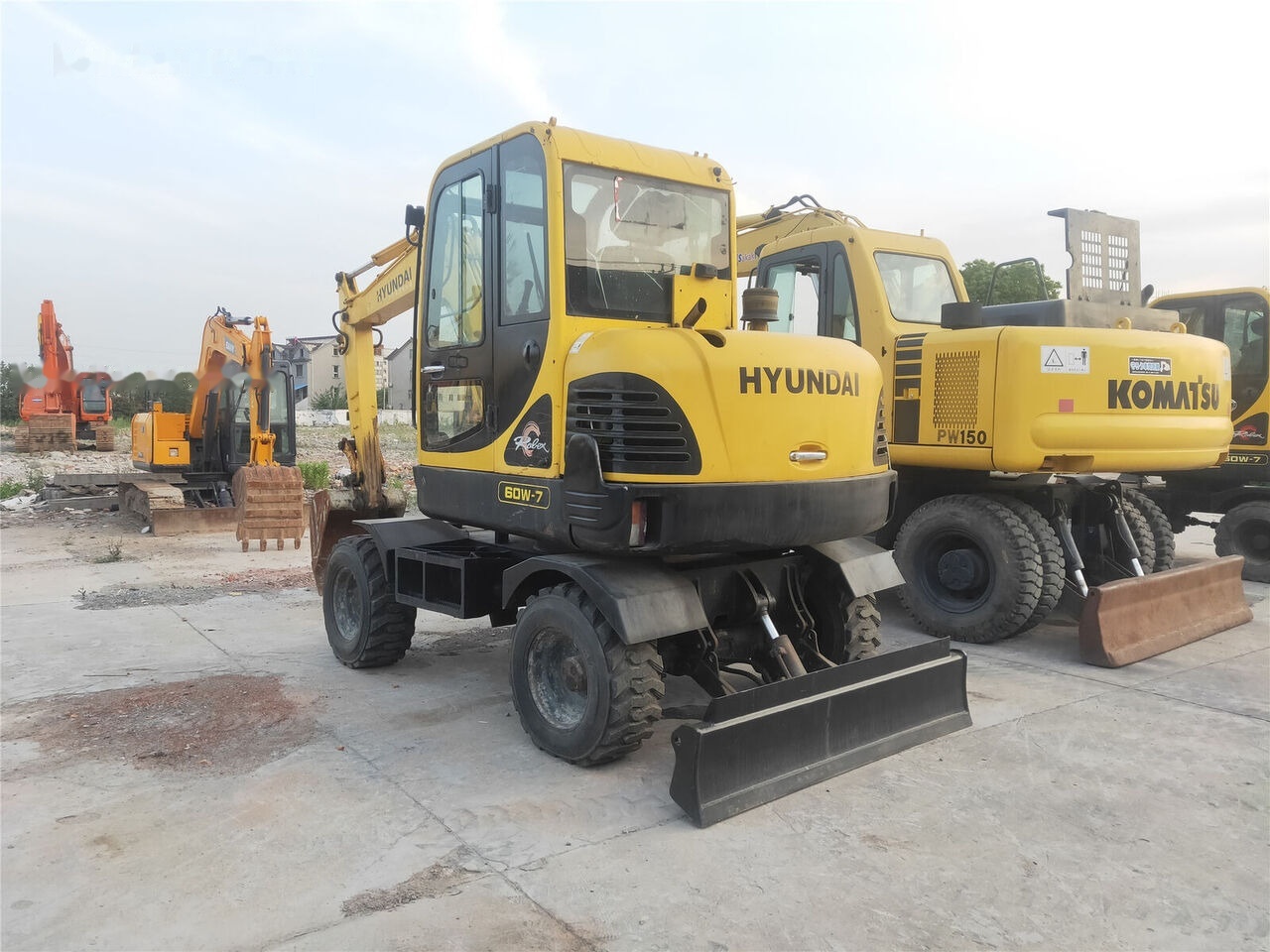 Hyundai R60W-7 - Bager na kotačima: slika Hyundai R60W-7 - Bager na kotačima Hyundai R60W-7 - Bager na kotačima: slika Hyundai R60W-7 - Bager na kotačima