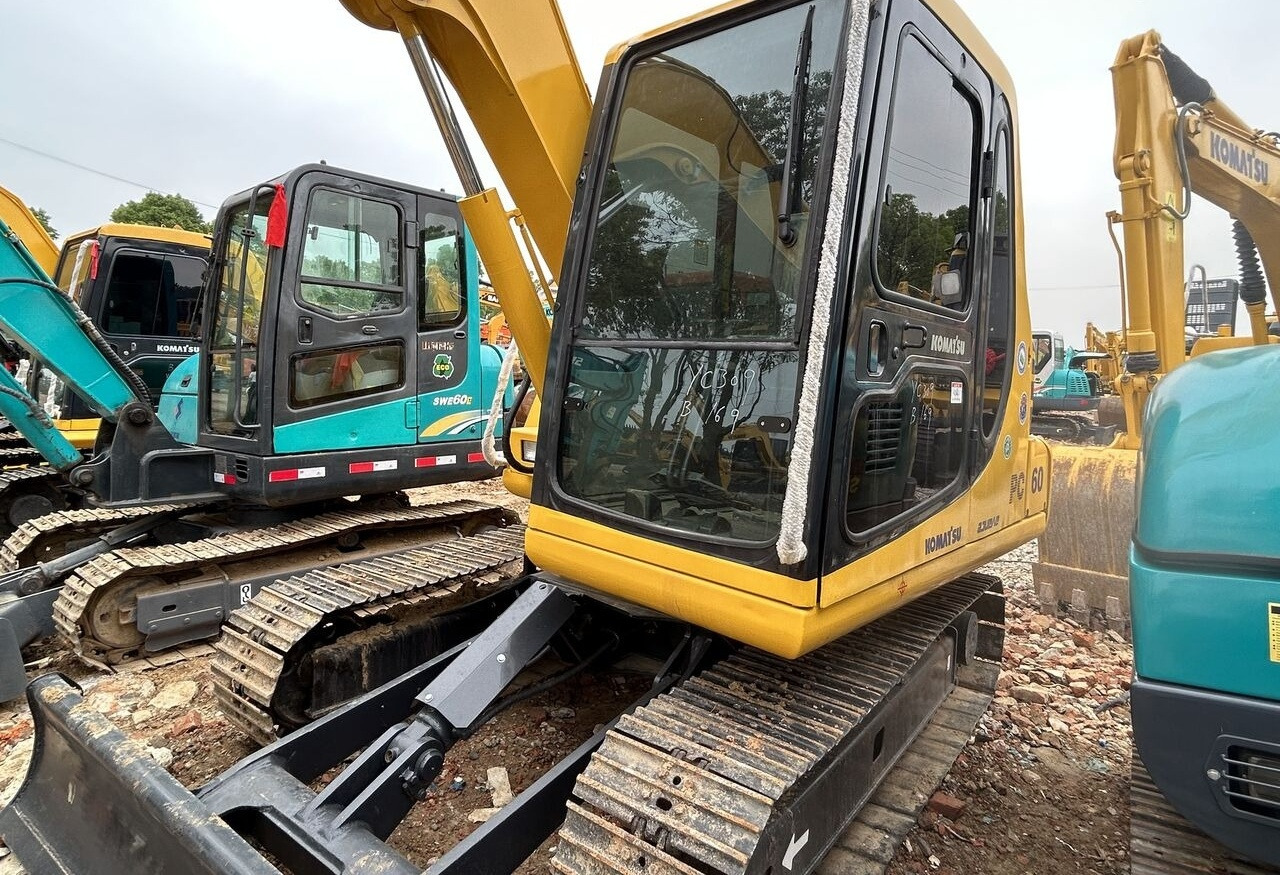 Komatsu PC60 - Bager gusjeničar: slika Komatsu PC60 - Bager gusjeničar Komatsu PC60 - Bager gusjeničar: slika Komatsu PC60 - Bager gusjeničar